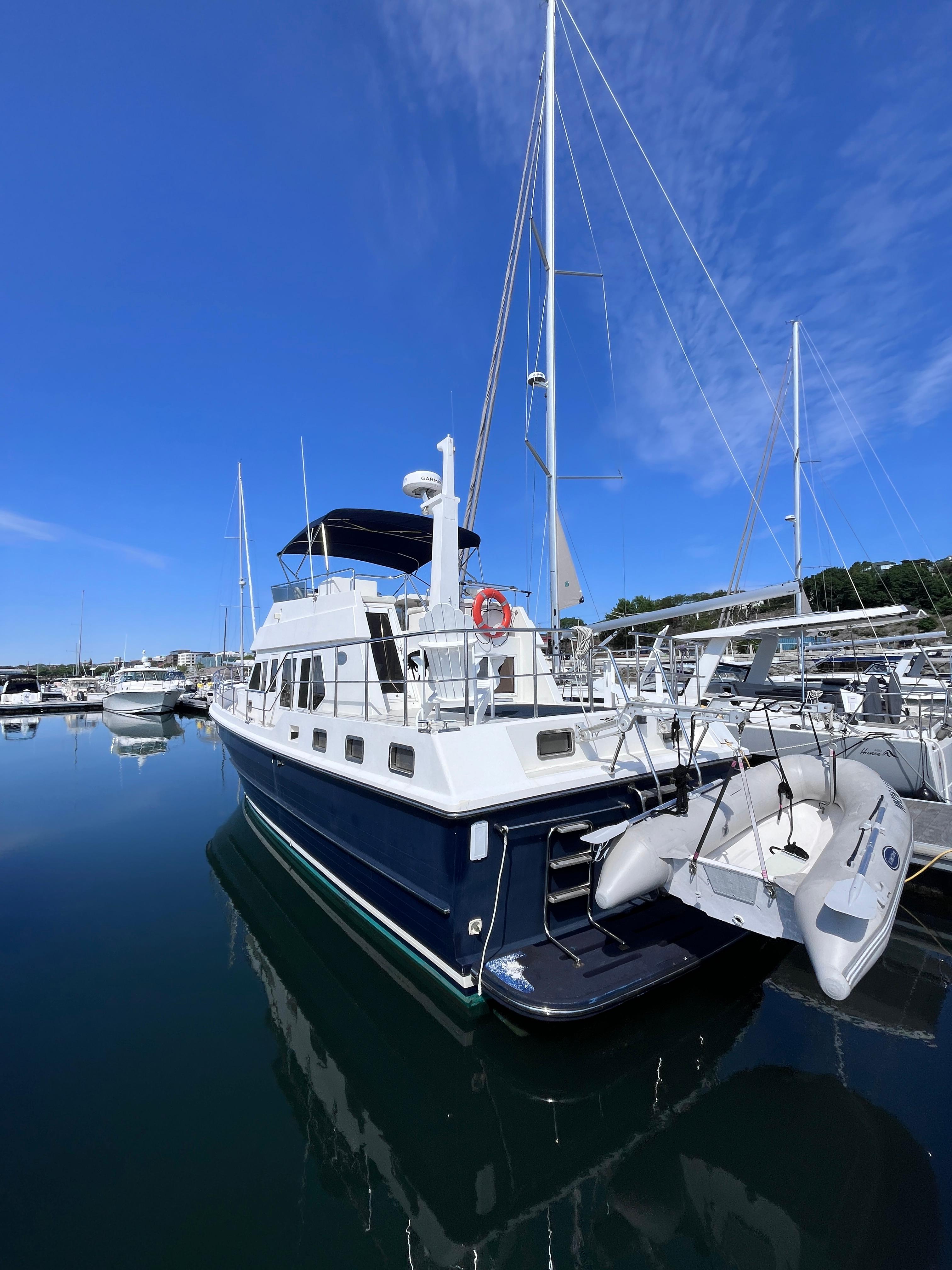 2000 Symbol 42' Sun Deck Trawler