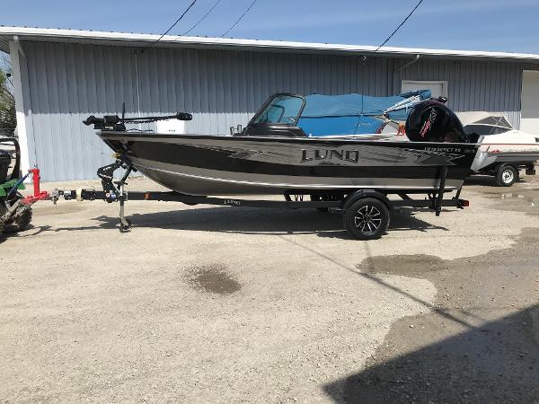 2025 Lund 1875 Impact XS Sport