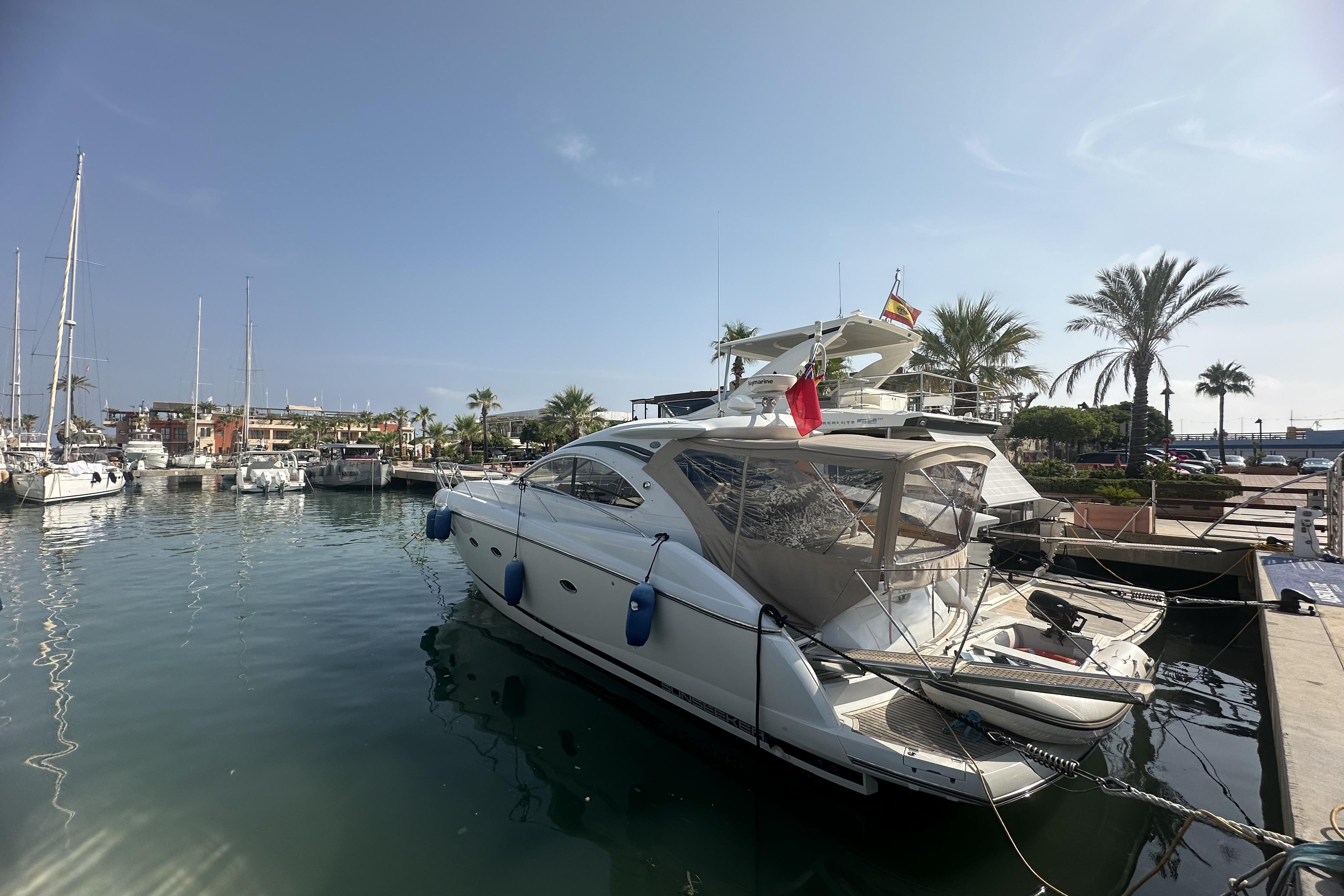 2009 Sunseeker Portofino 47