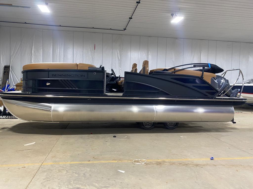2025 Bennington 22MFB