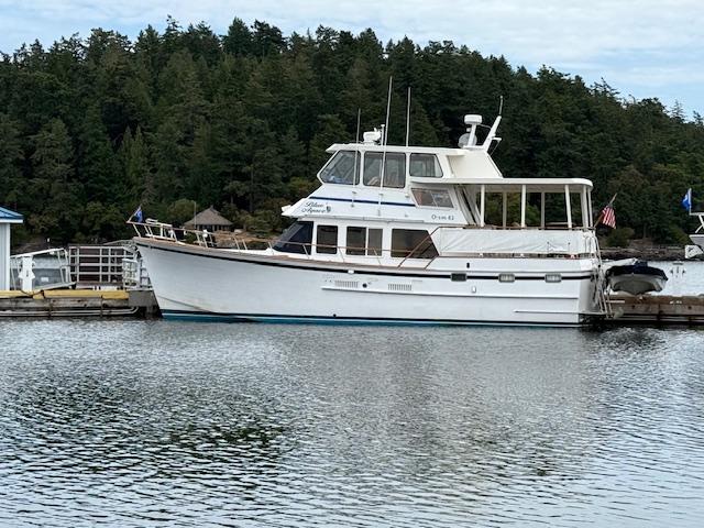 1983 Ocean Alexander 43 Flush Aft Deck