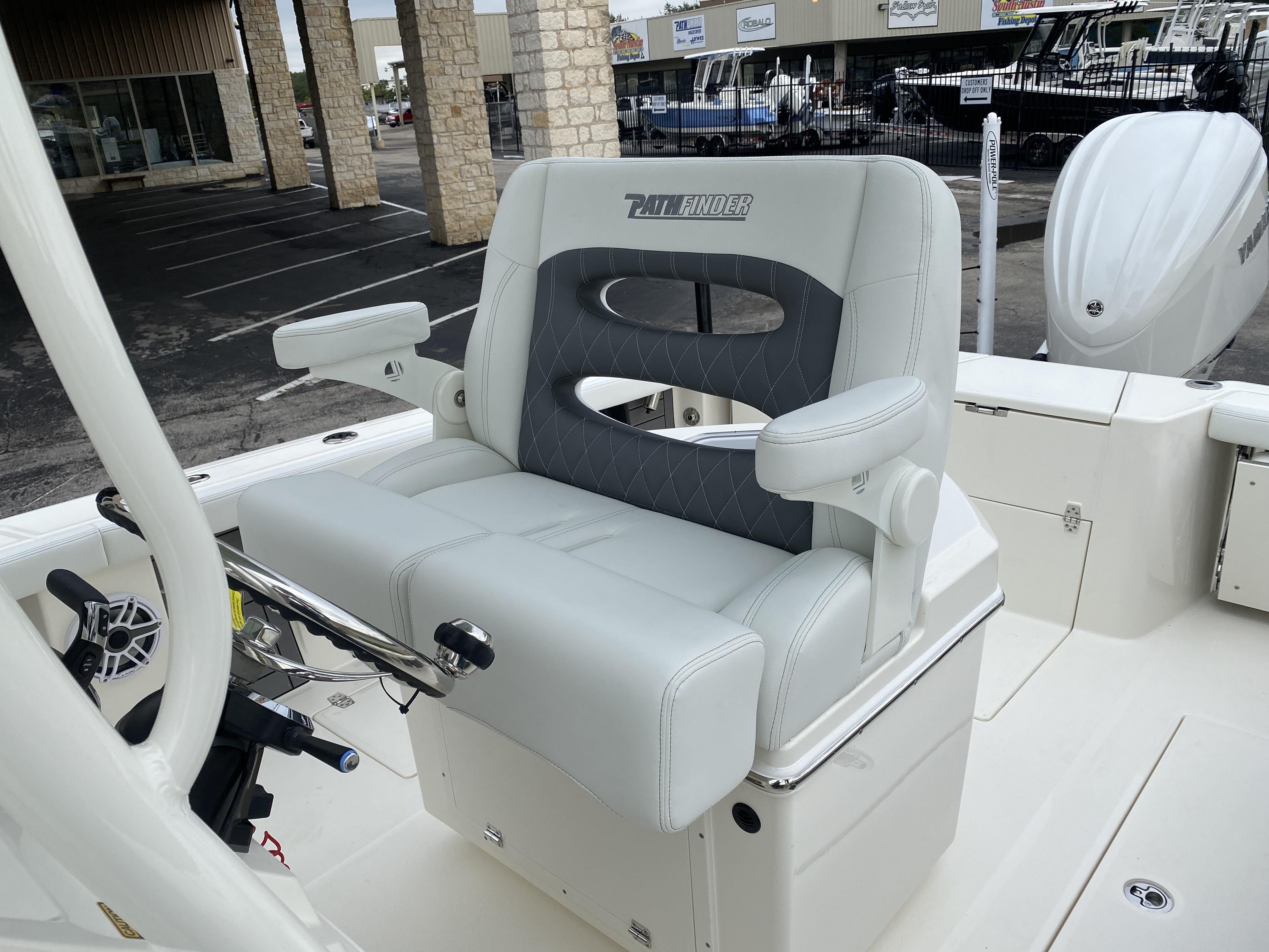 2024 Pathfinder 2400 Open