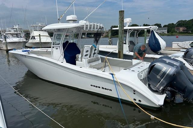 2022 Cape Horn 32 T
