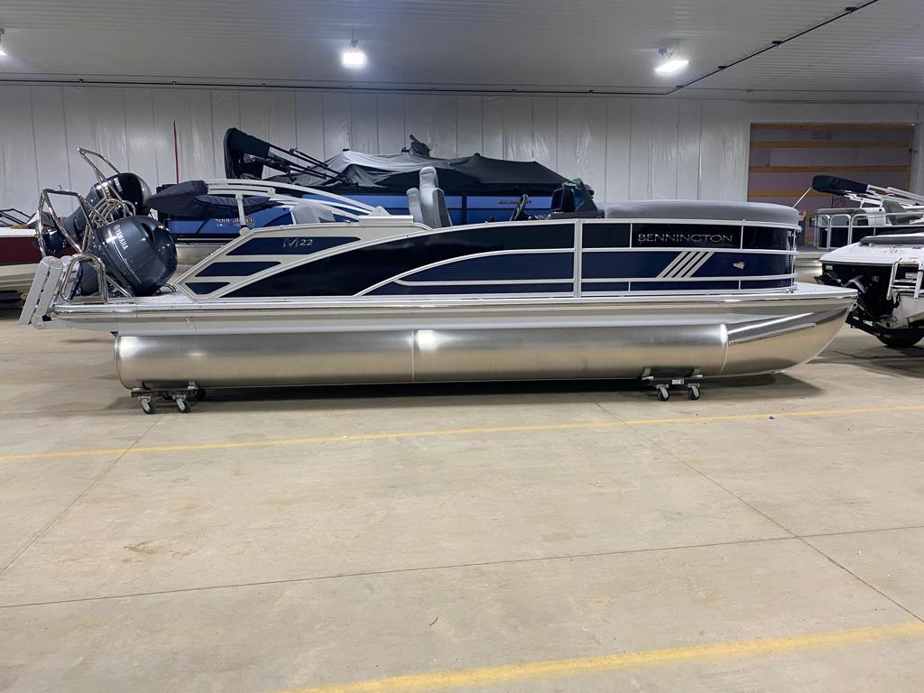 2025 Bennington 22MSB