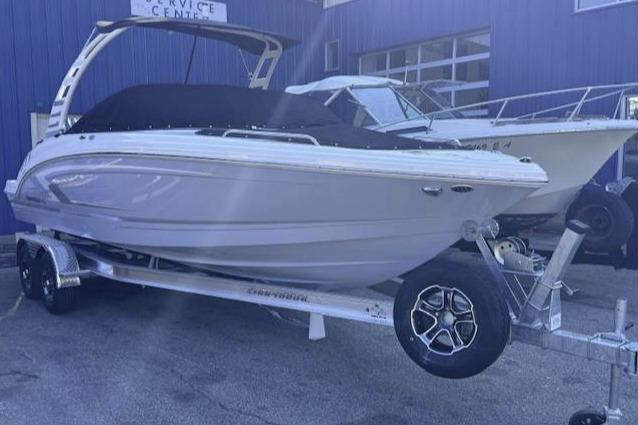 2025 Chaparral 23 SSi OB