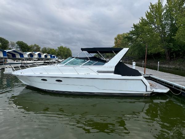 1994 Trojan 370 Express