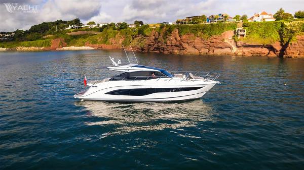 2022 Princess V55