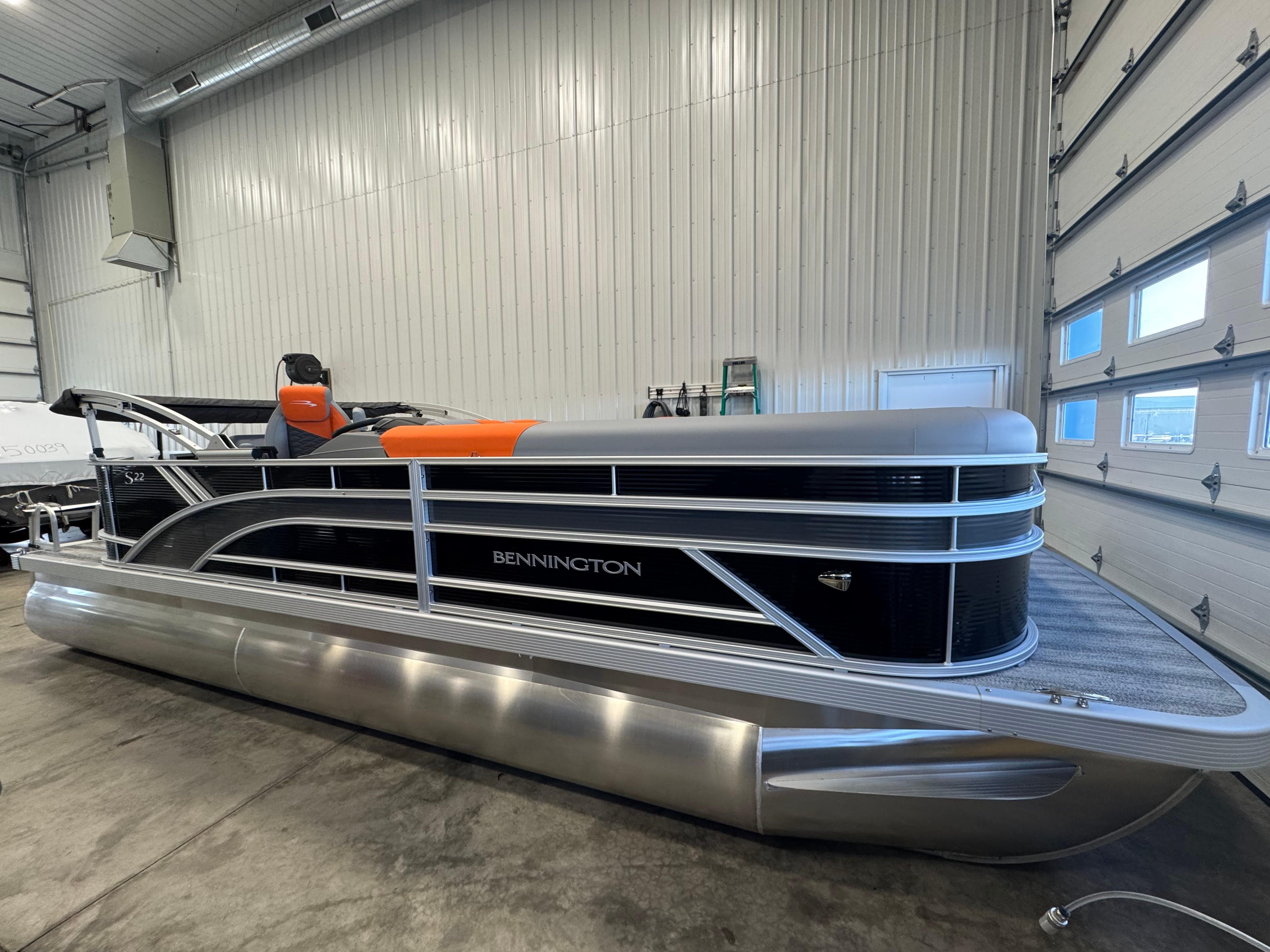 2025 Bennington 22SL