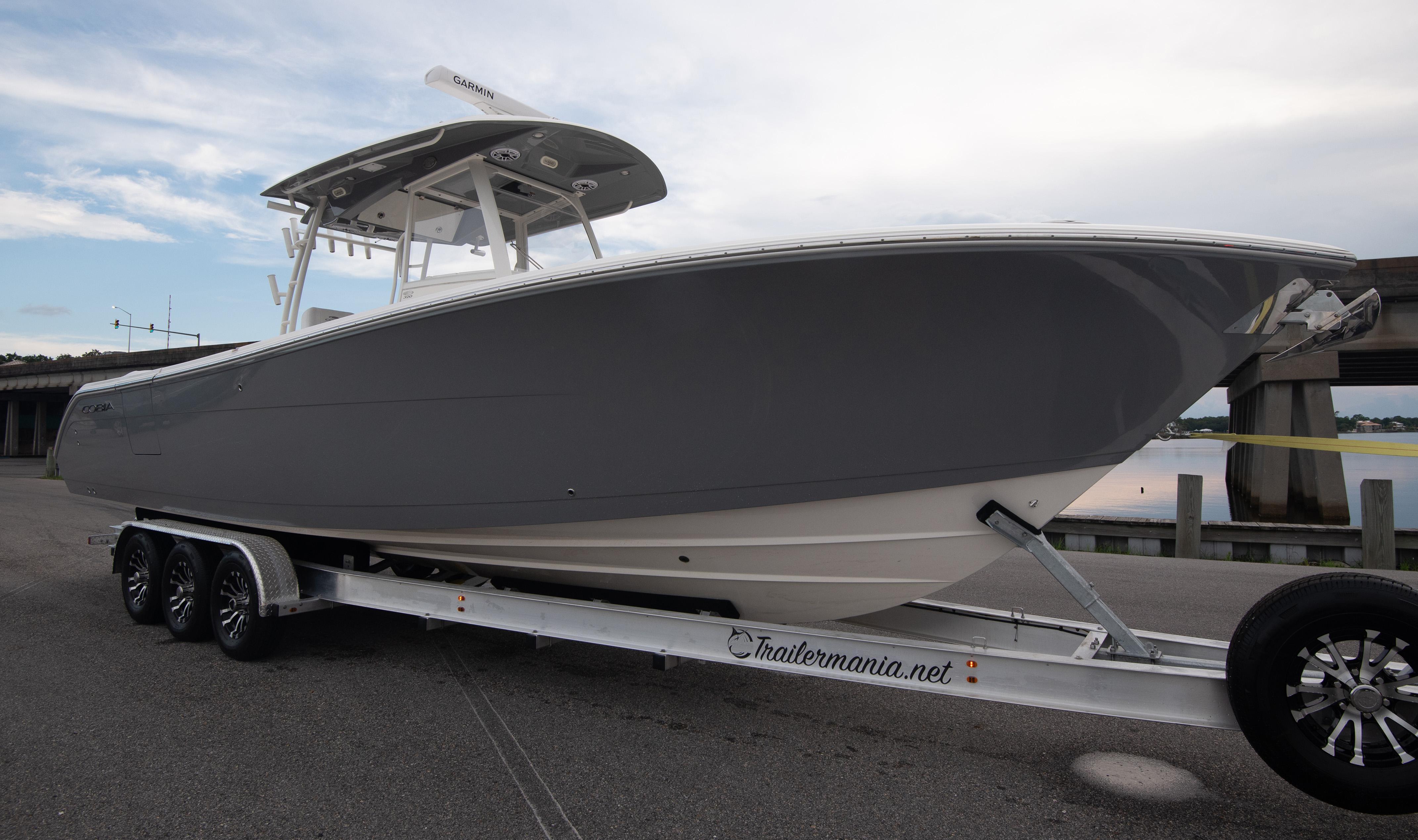 2020 Cobia 320 Center Console