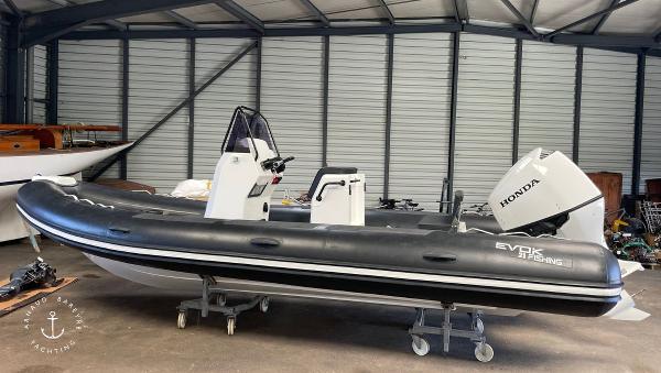 2024 Evok Marine 21 FISHING
