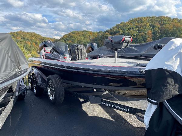 Ranger Z520R Ranger Cup Equipped 2024 Ranger Z520R Ranger Cup Equipped boat on trailer with scenic background.