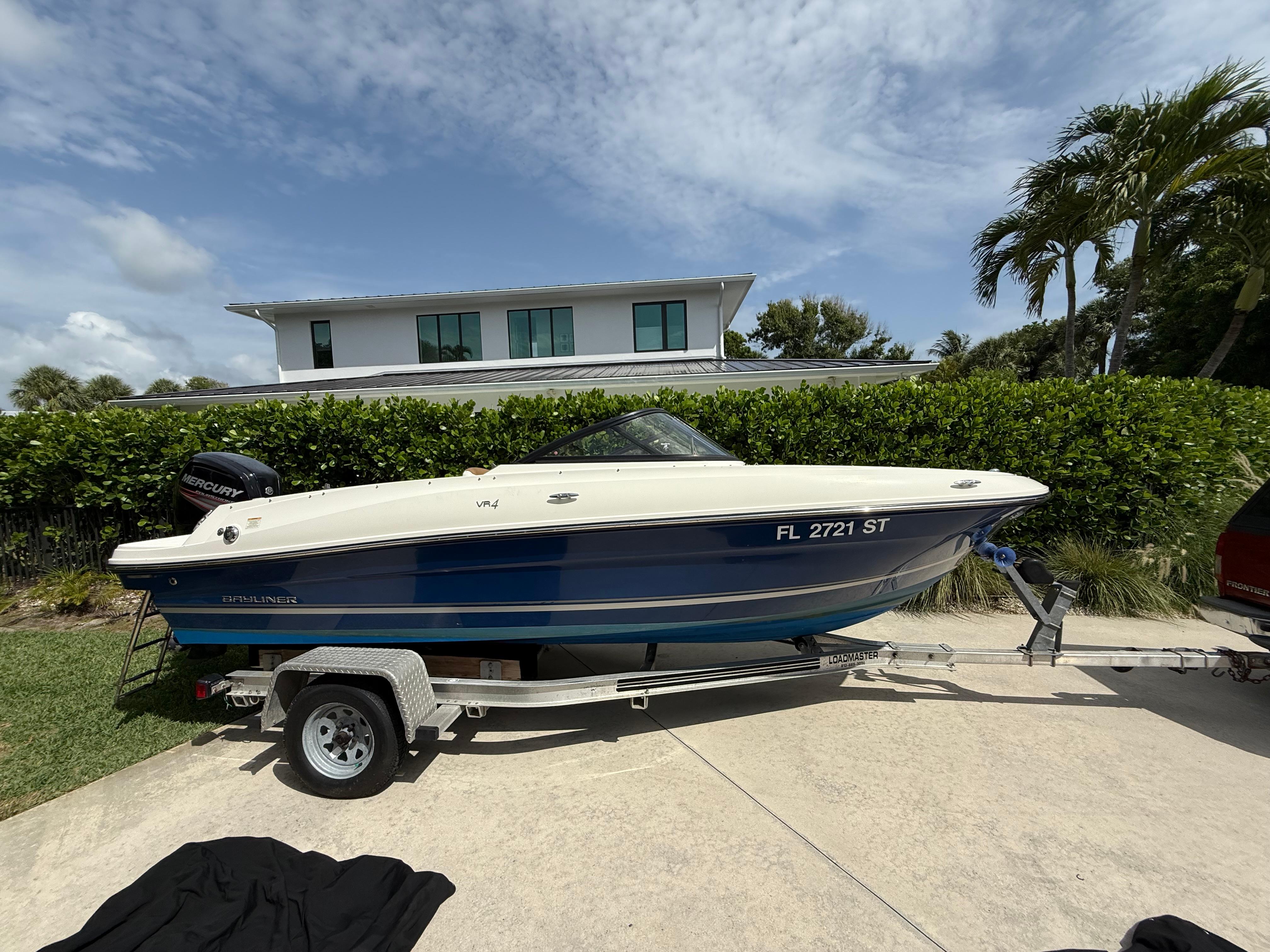 2019 Bayliner VR4 Bowrider OB