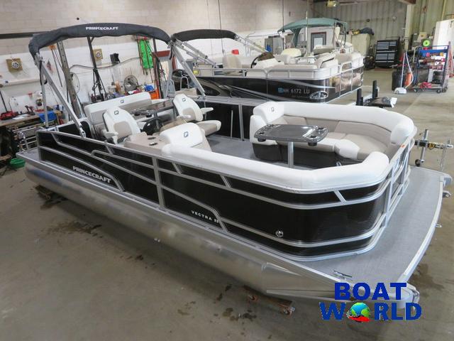 Princecraft Vectra 23 RL SS Swingback Pontoon & Mercury 4-Stro