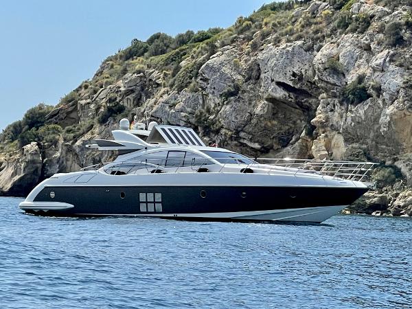 2005 Azimut 68S