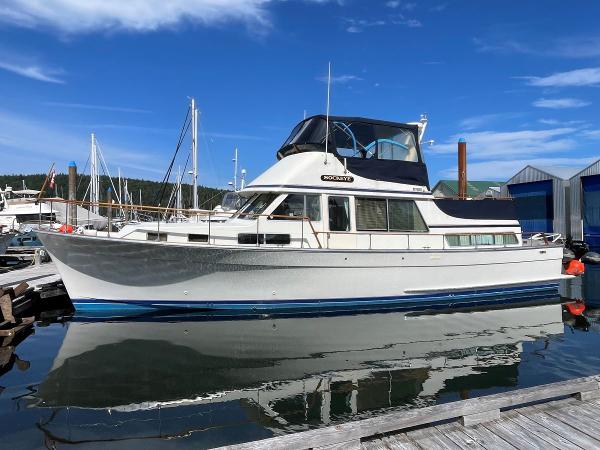 1980 Tollycraft 48 Cockpit Motor Yacht