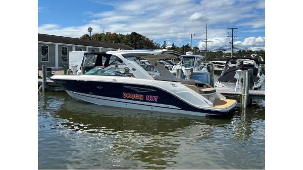 2019 Sea Ray 310 SLX