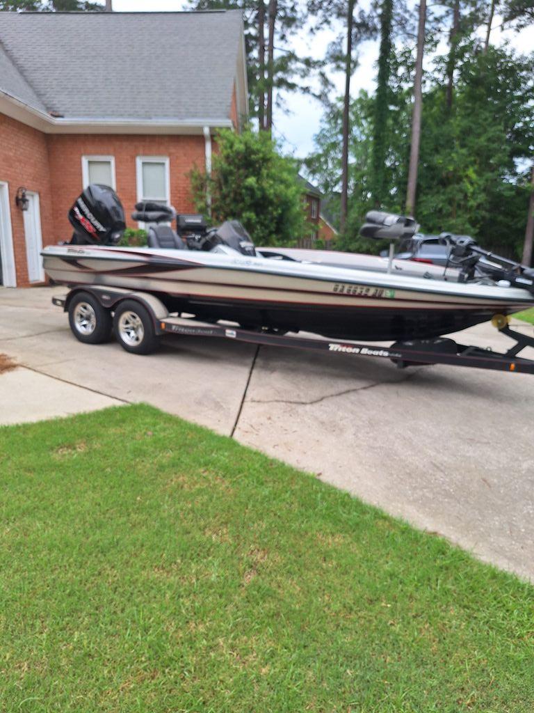 2012 Triton 19 X3
