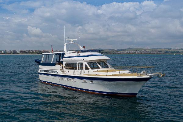 Trader 54 Sundeck