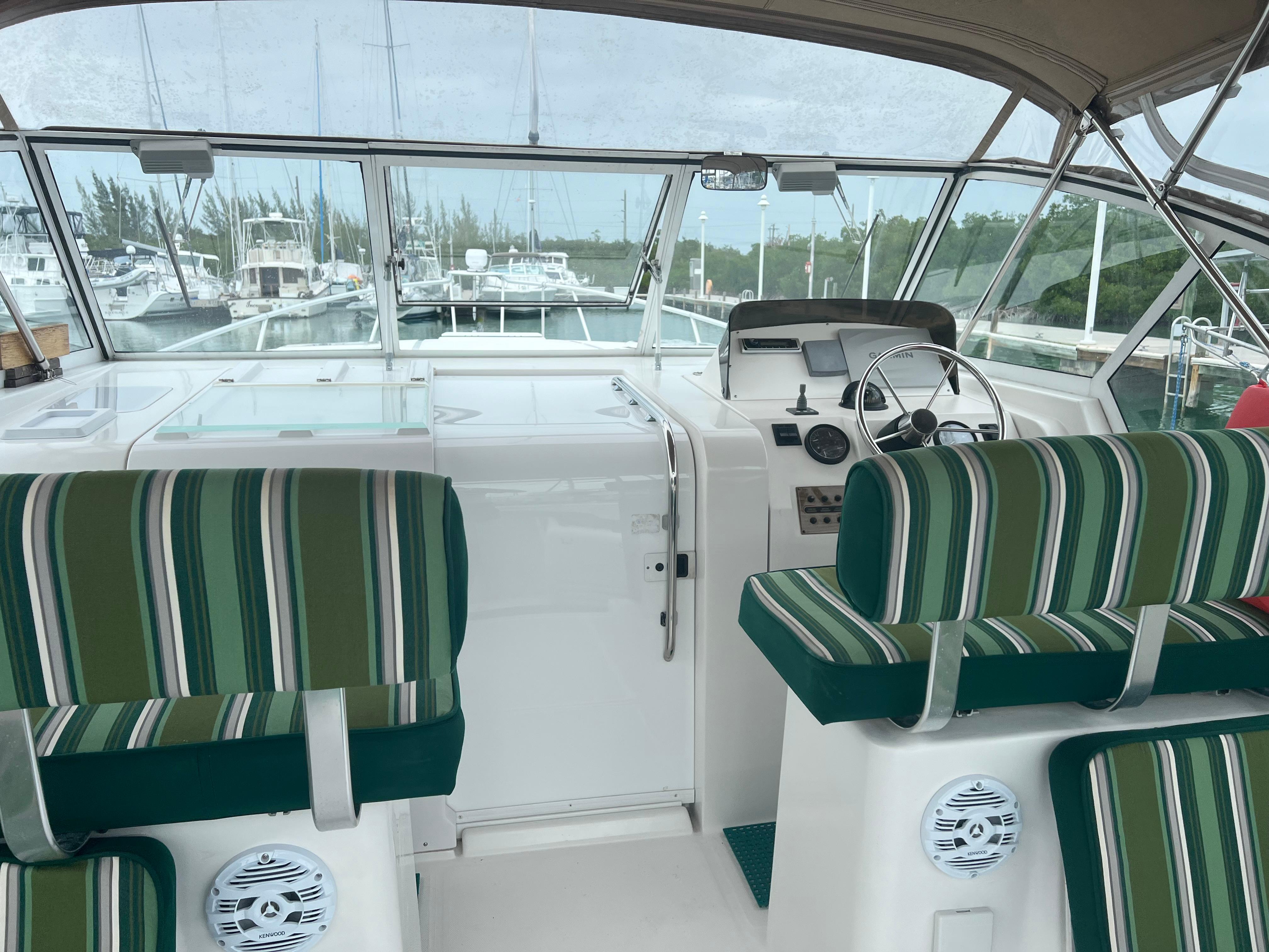 2000 Mainship Pilot 34