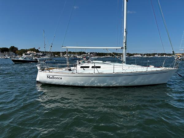 1982 J Boats 30