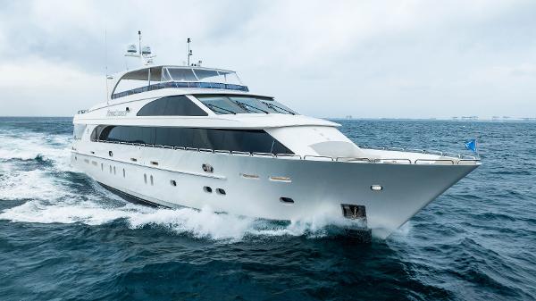 Hargrave Raised Pilothouse Luxurious 2016 Hargrave Raised Pilot House yacht cruising on open sea.