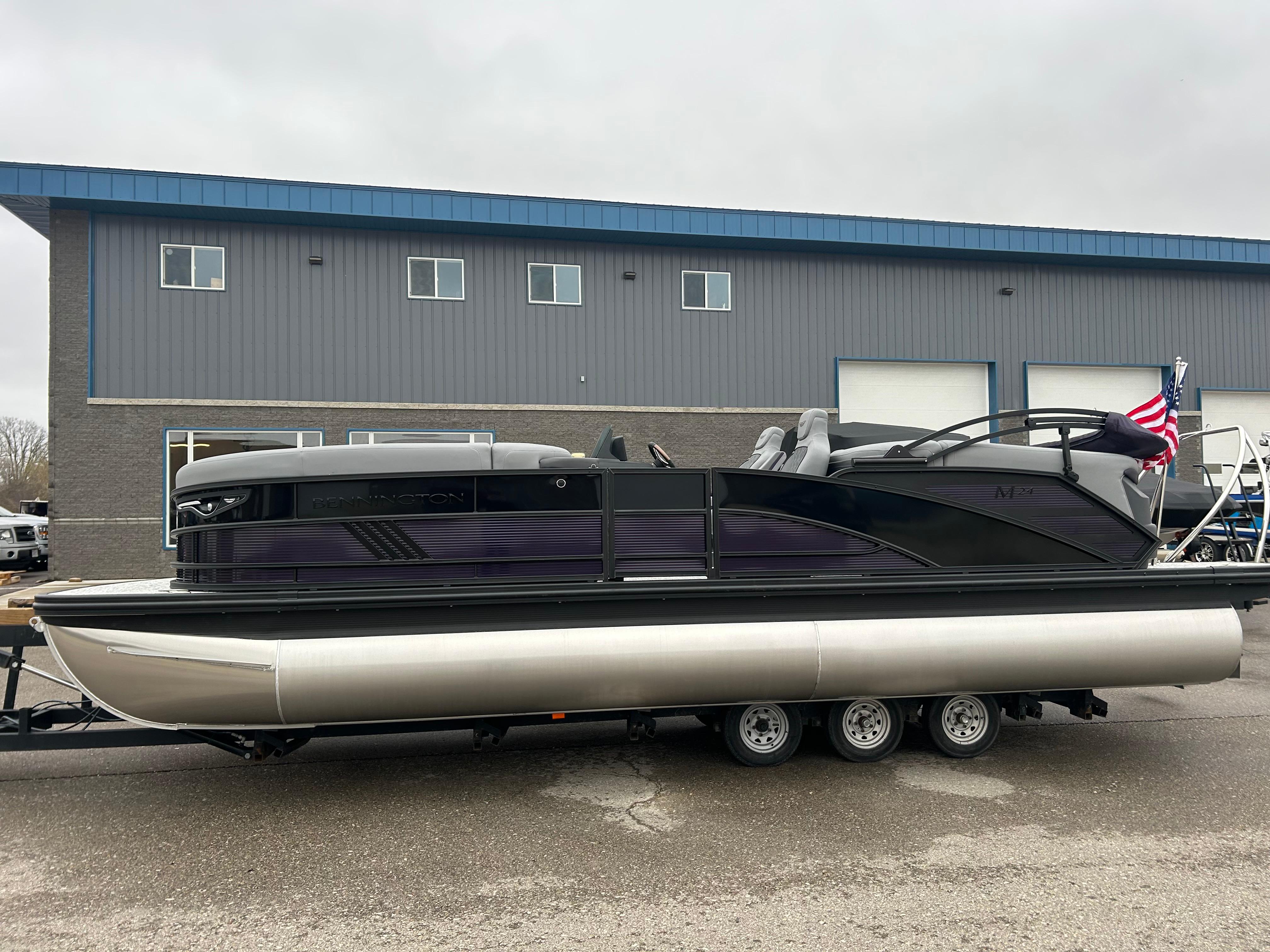 2025 Bennington 24MFB-SPS (TC)