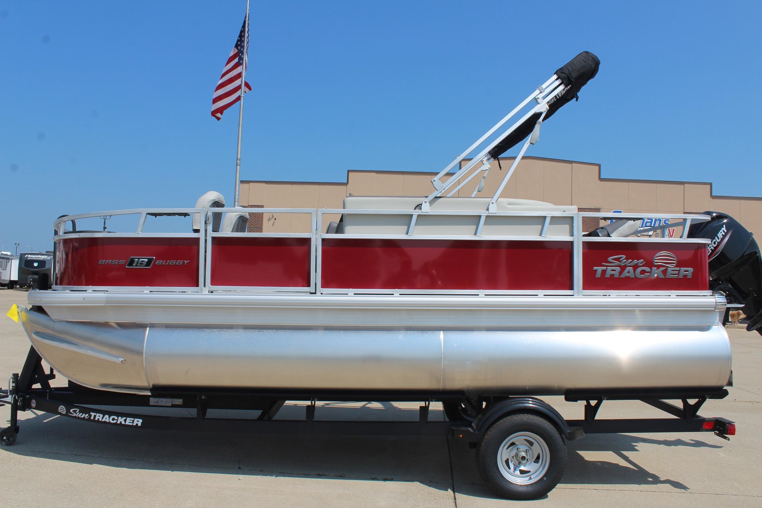 2026 Sun Tracker Bass Buggy 18 DLX