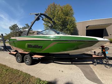 2022 Malibu Wakesetter 22 LSV