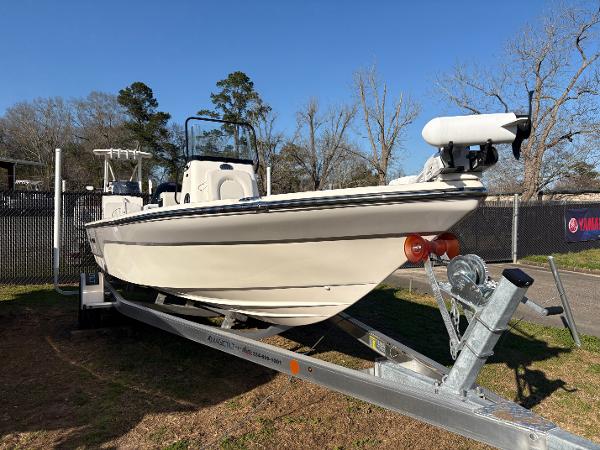2024 Sea Born FX21 Bay