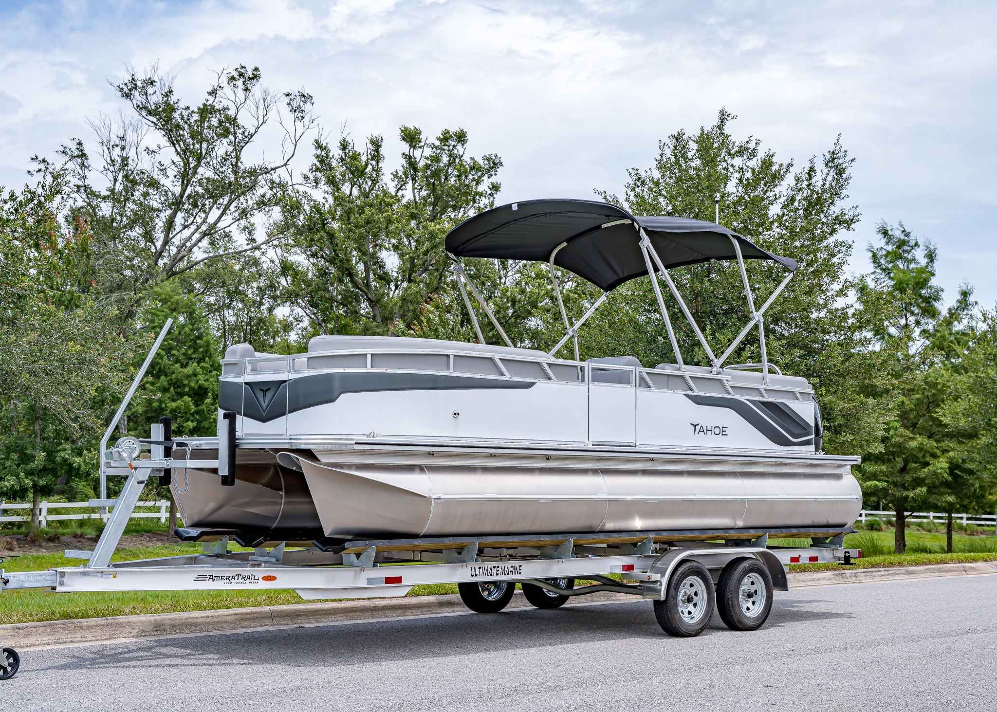 Tahoe SLT 23' Quad Lounge