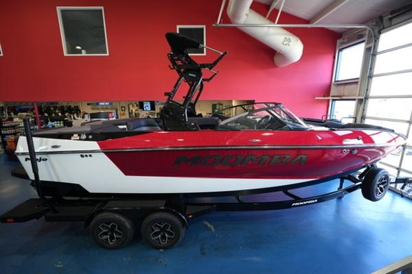 2025 Moomba Mojo