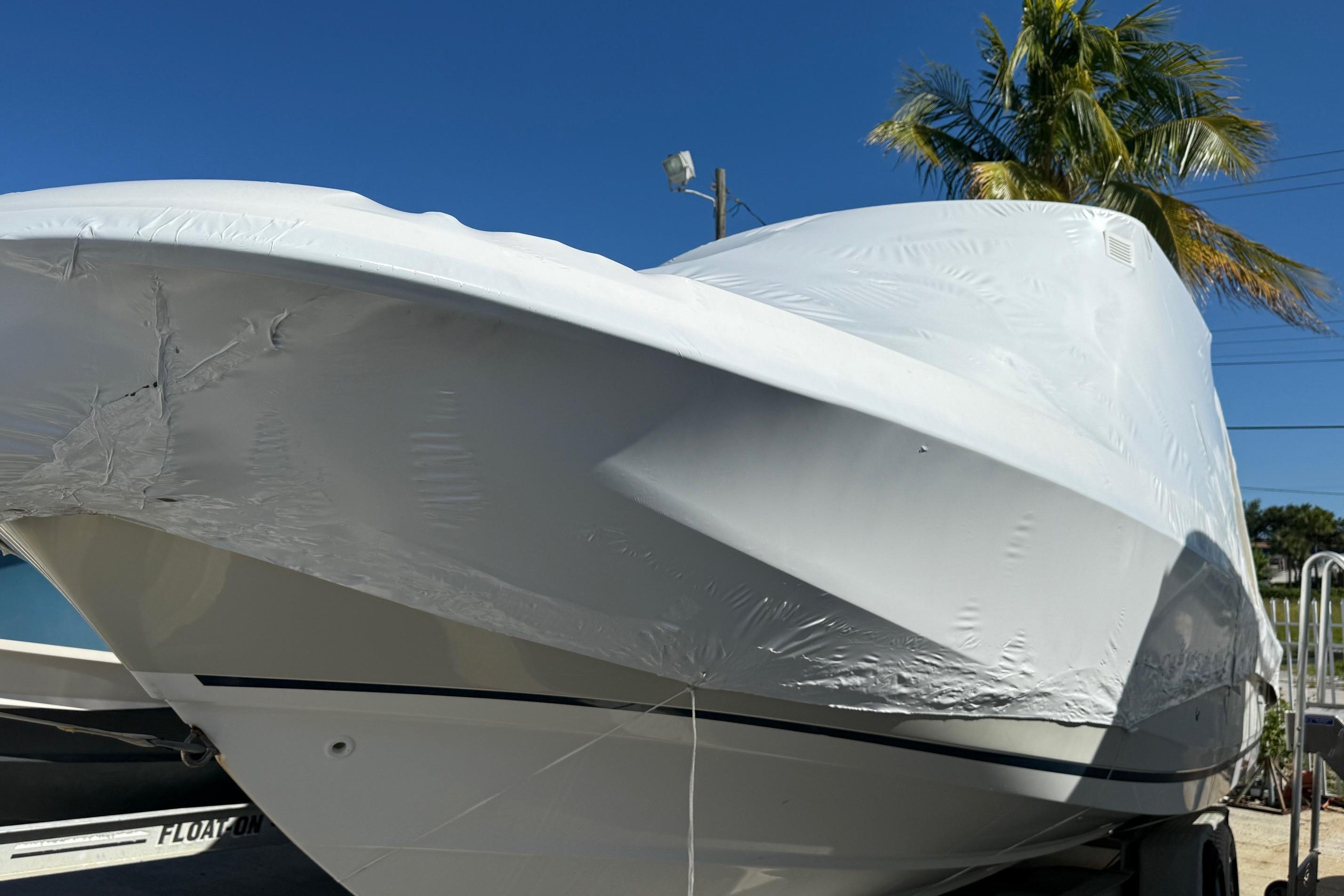 2015 Boston Whaler 270 Vantage