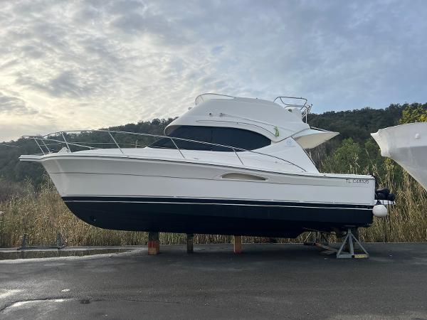 2005 Riviera 33 Flybridge