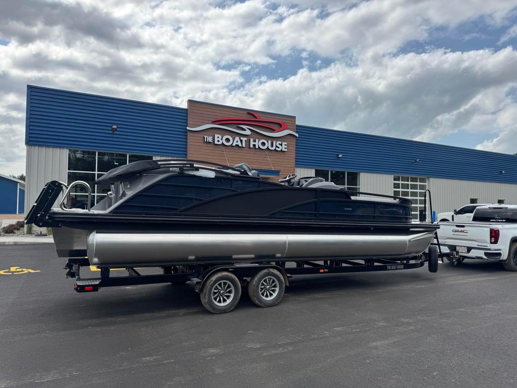 2026 Bennington 24RTFB Bowrider