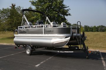 2026 Sun Tracker Bass Buggy 16 XL Select