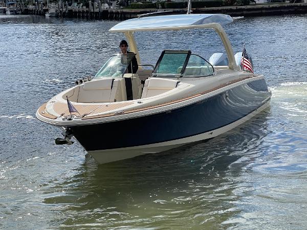 2023 Chris-Craft Launch 31 GT