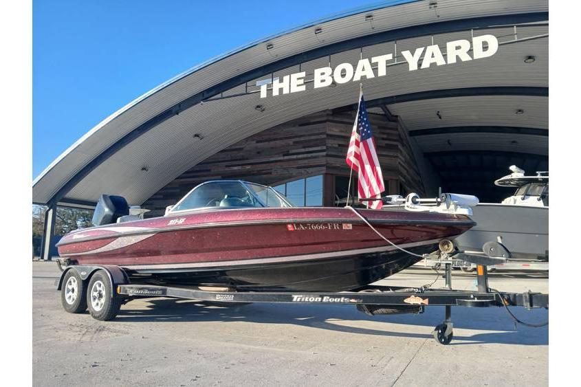 2006 Triton 211 SF