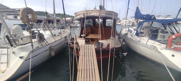 Custom Bodrum Tirhandil