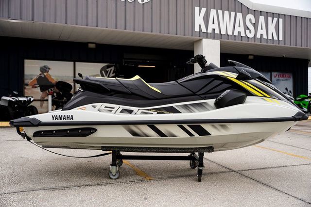 Yamaha WaveRunner GP HO™ with Audio