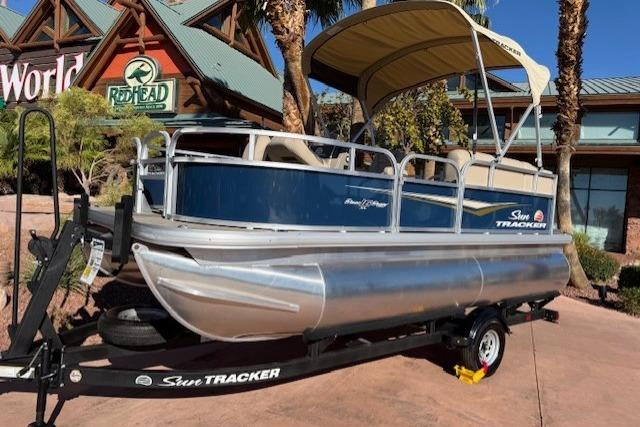 2026 Sun Tracker Bass Buggy 16 XL Select