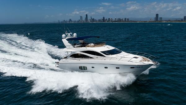 2009 Sunseeker Manhattan 70