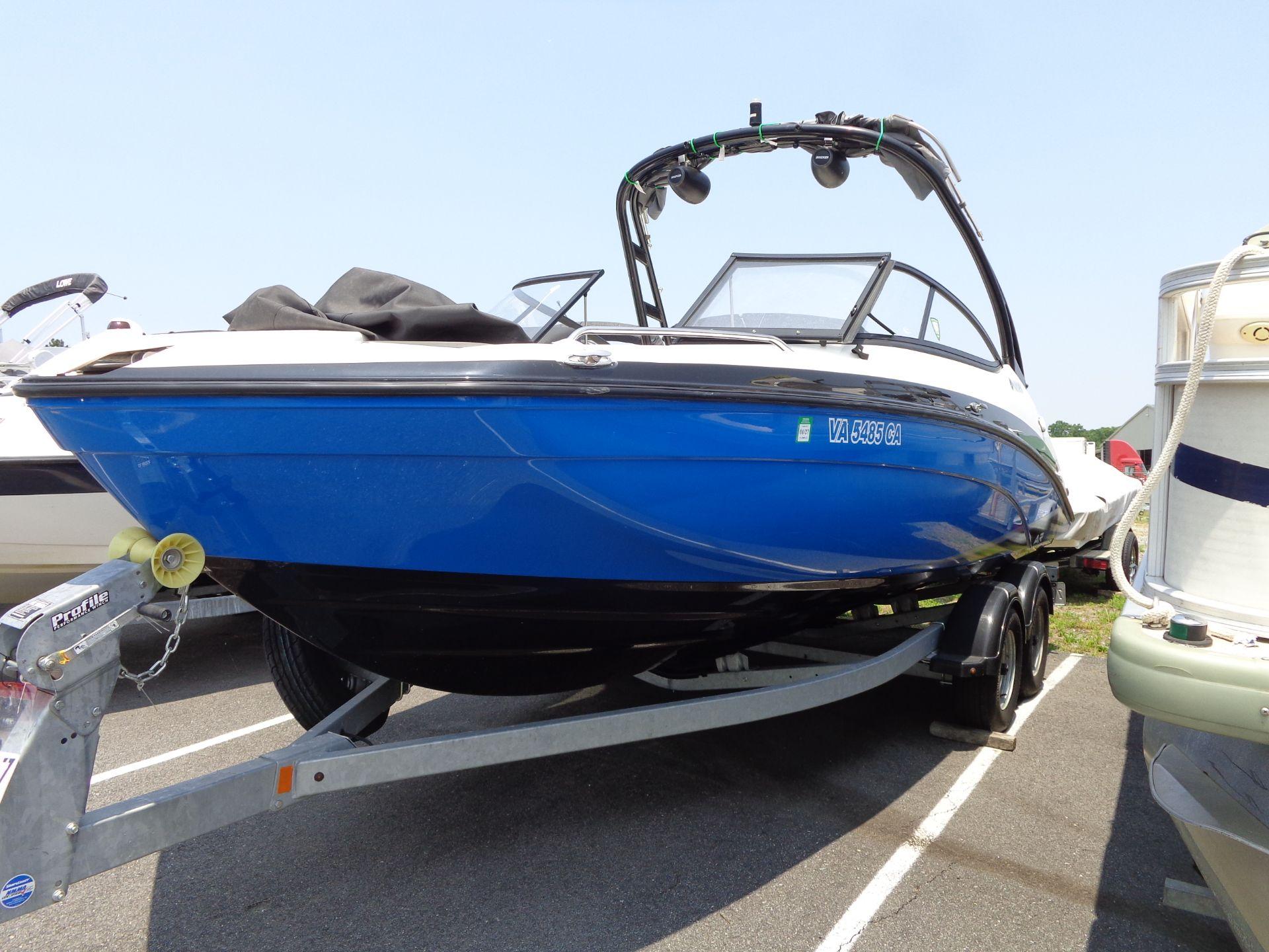 2017 Yamaha Boats AR210