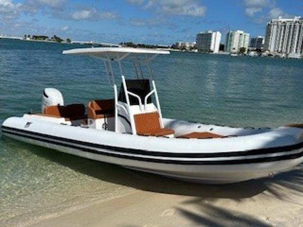 2025 Tiger Marine 740 PL