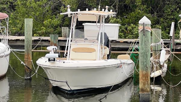 Pioneer 202 Sportfish