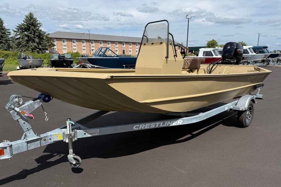 2026 Crestliner 1870 Retriever FCC