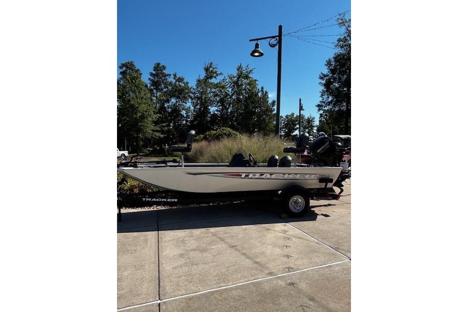 2026 Tracker Pro 170