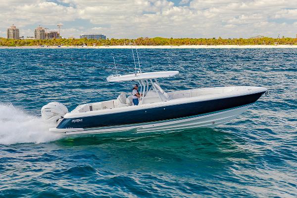 2025 Intrepid 345 Nomad FE