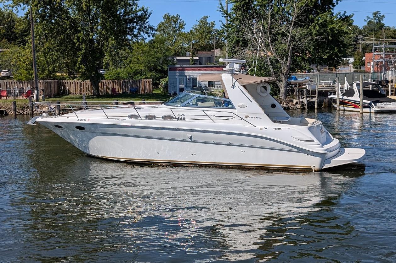 1998 Sea Ray 370 Sundancer