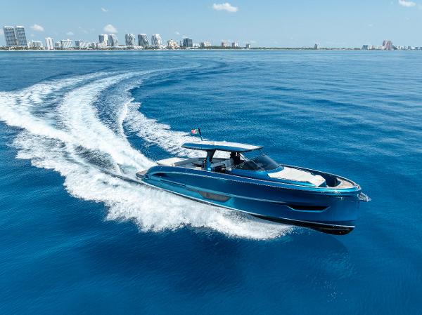 Solaris Power 52 open