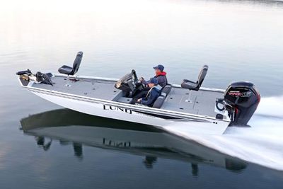 Lund 1875 Renegade Boat